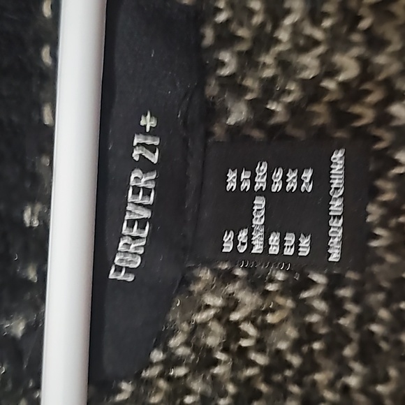 3x forever 21 cheetah sweater - Picture 3 of 4
